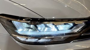 Volkswagen Passat bild 15