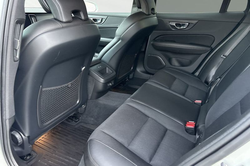 Volvo V60 bild 8