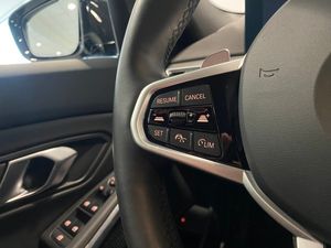 BMW 330 bild 7