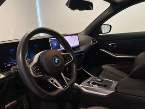 BMW 330 bild 5