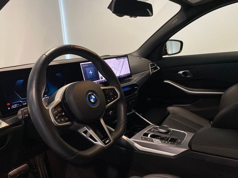 BMW 330 bild 5