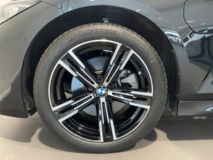 BMW 330 bild 3