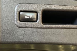 Lexus NX bild 22