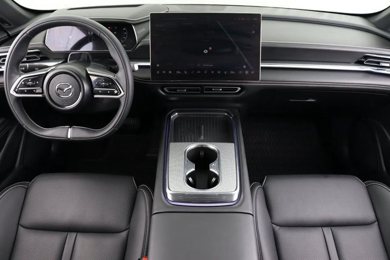 Mazda 6e bild 6