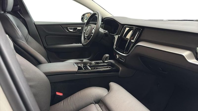 Volvo V60 bild 5