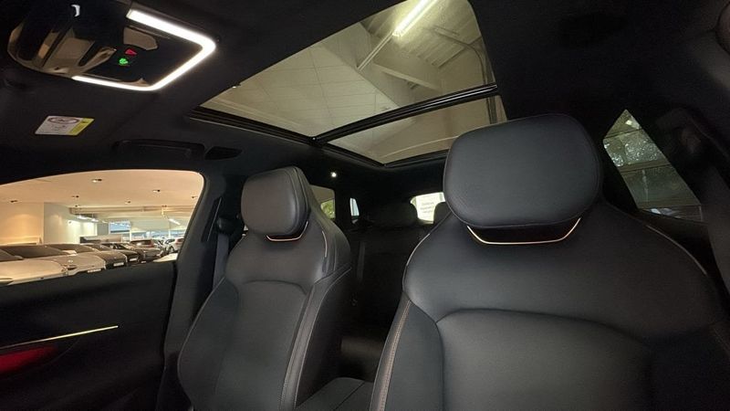 Lynk & Co 08 bild 16