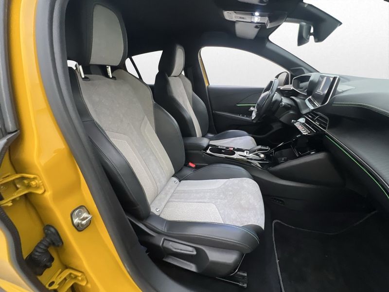 Peugeot e-208 bild 24