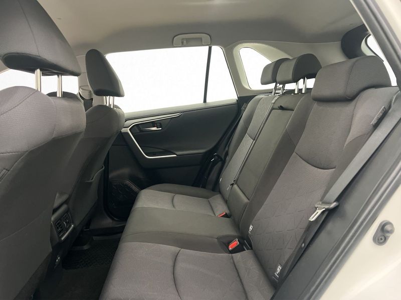 Toyota RAV4 bild 28
