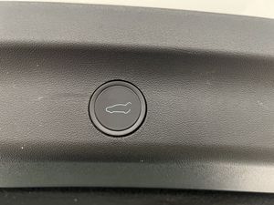 Tesla Model Y bild 24