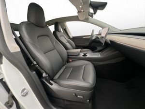 Tesla Model Y bild 21