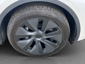 Tesla Model Y bild 30
