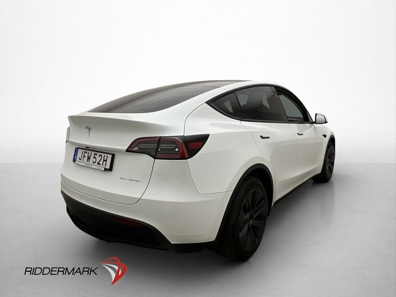 Tesla Model Y bild 8