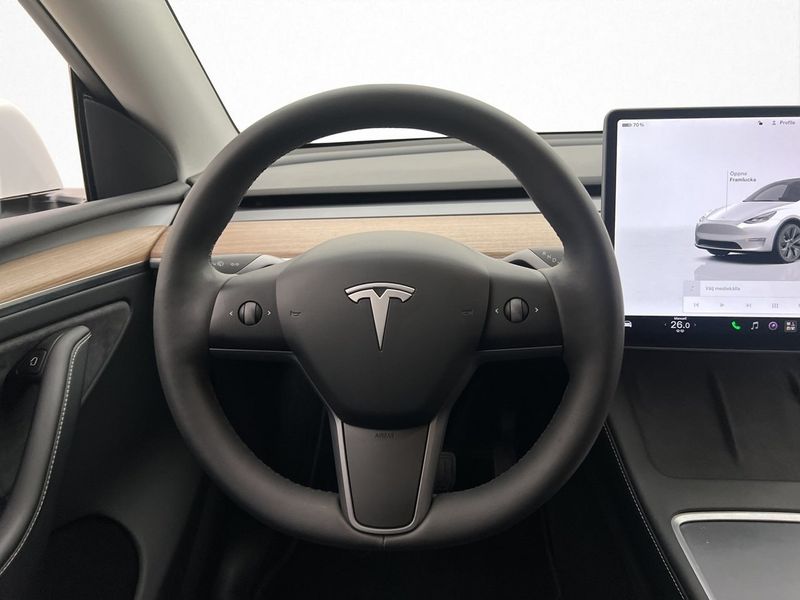 Tesla Model Y bild 14