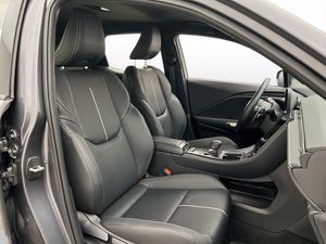 Lexus LBX bild 26