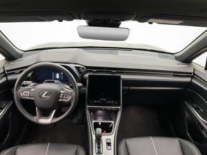 Lexus LBX bild 14