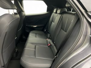 Lexus LBX bild 28