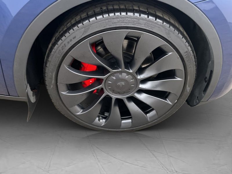 Tesla Model Y bild 32