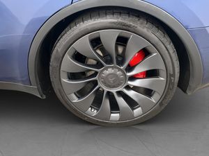 Tesla Model Y bild 30