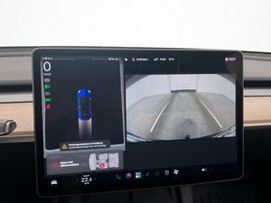 Tesla Model Y bild 15