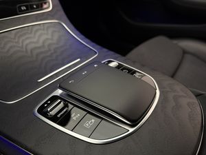 Mercedes E300 bild 25