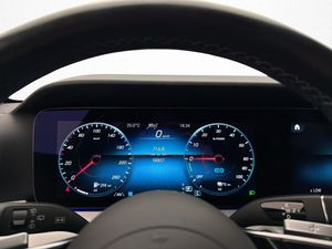 Mercedes E300 bild 16