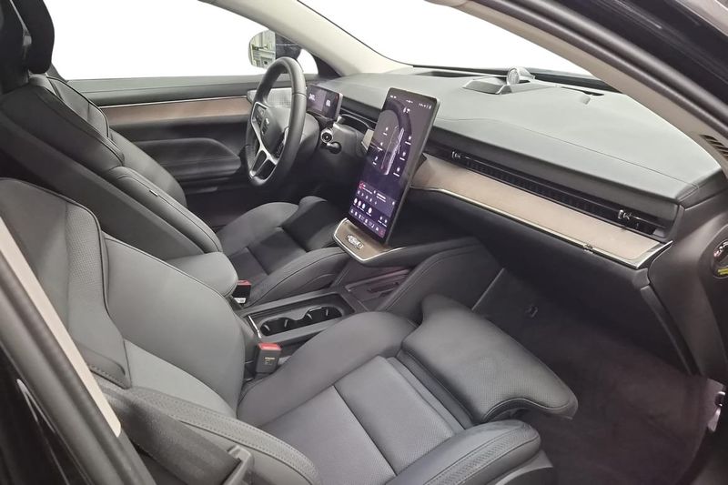 Volvo ES90 bild 13