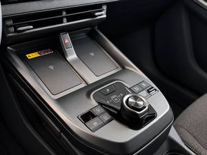 Toyota bZ4X Touring bild 6