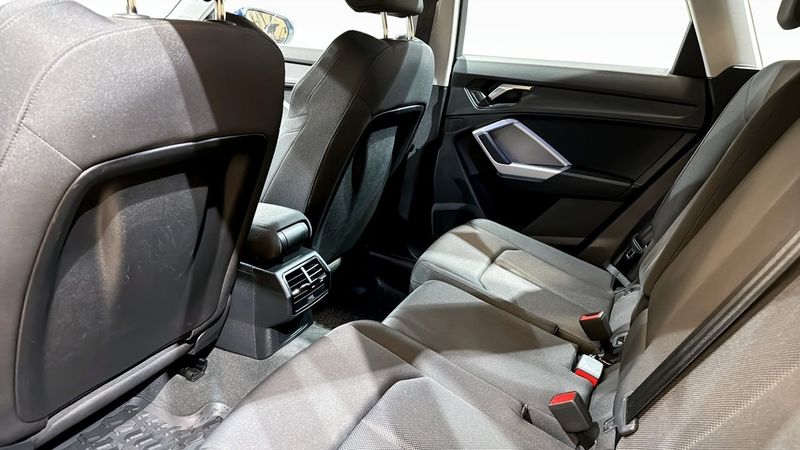 Audi Q3 bild 11