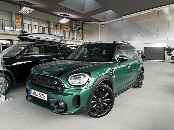 MINI Countryman Cooper SE ALL4 HUD Panorama Komfortöppning Backkamera Nav - 2021