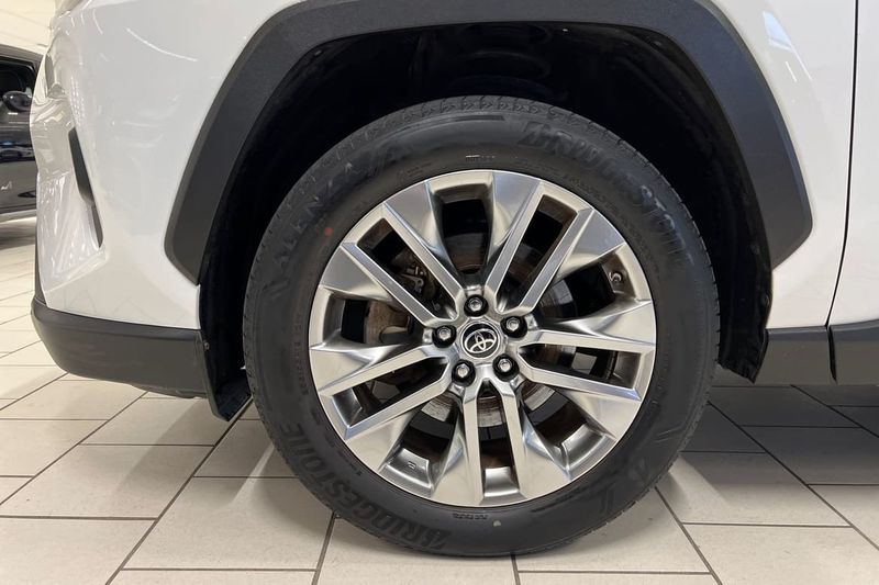 Toyota RAV4 bild 15
