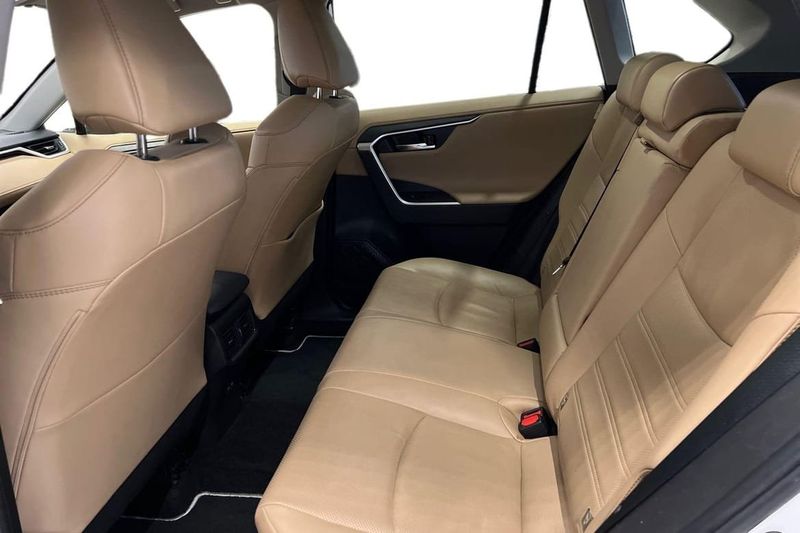 Toyota RAV4 bild 11