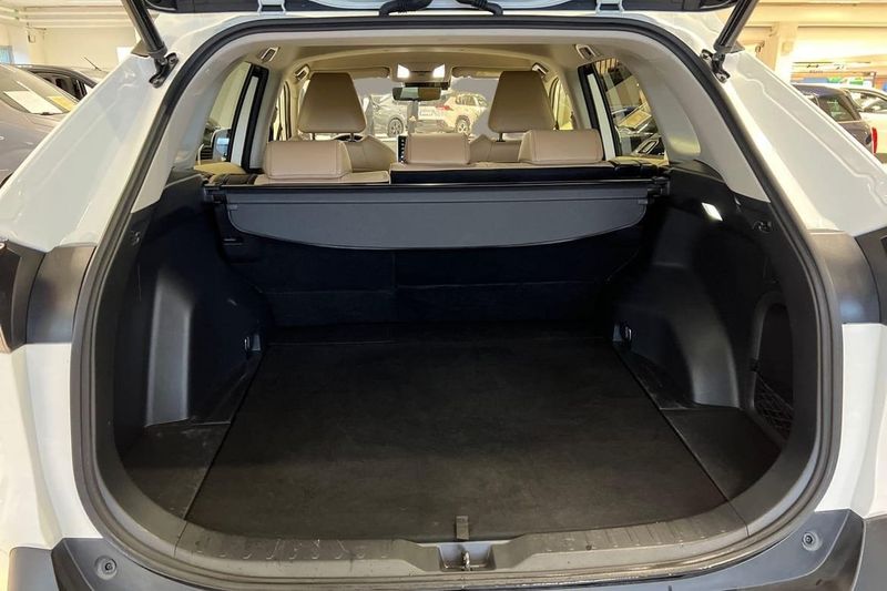 Toyota RAV4 bild 10