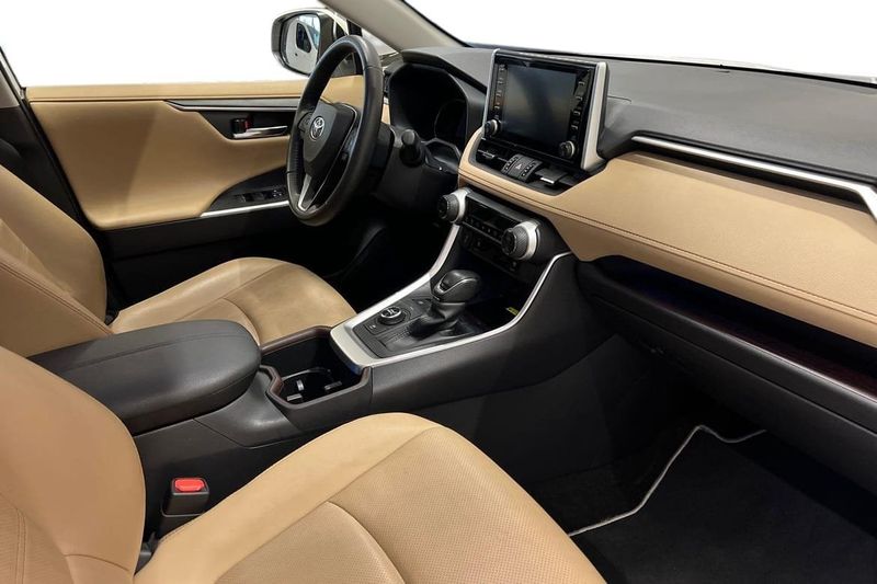 Toyota RAV4 bild 6