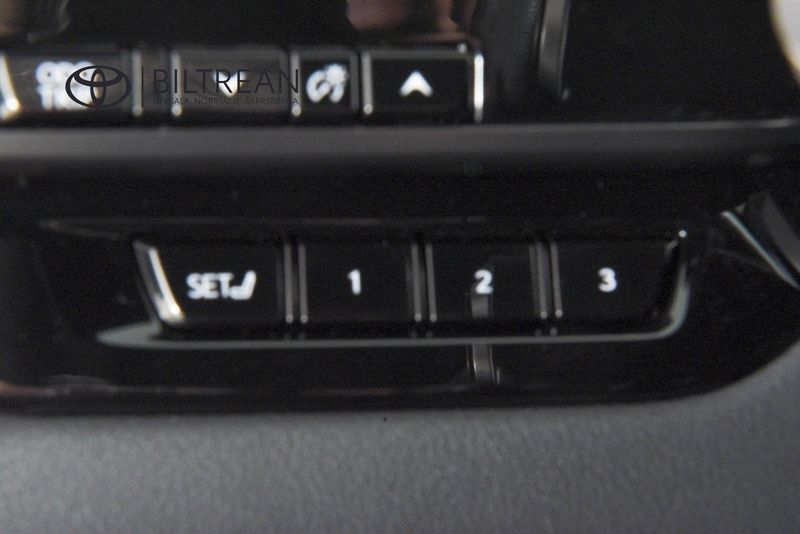 Lexus RX bild 17