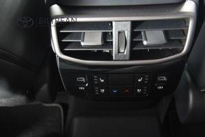 Lexus RX bild 8