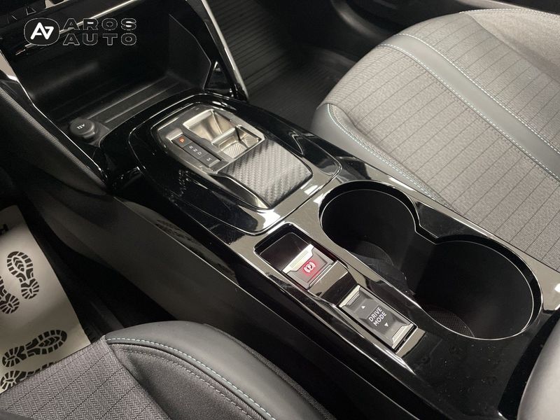Peugeot 208 bild 12