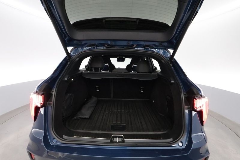 Lynk & Co 01 bild 26