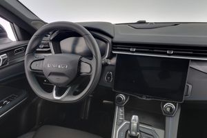 Lynk & Co 01 bild 15