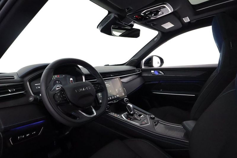 Lynk & Co 01 bild 11