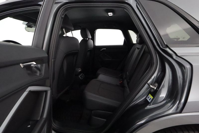 Audi Q3 bild 12