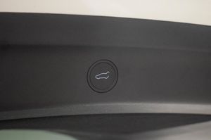 Tesla Model Y bild 21