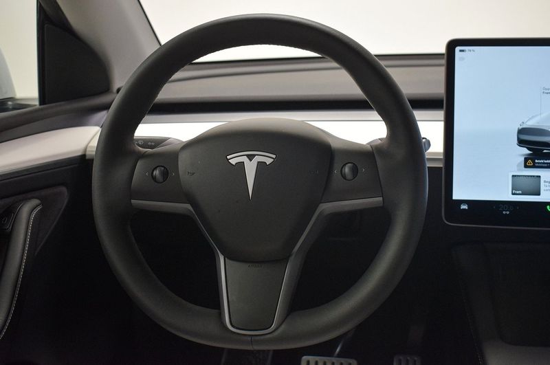 Tesla Model Y bild 10