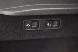 Tesla Model Y bild 20