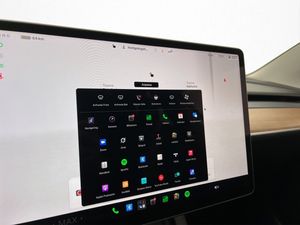 Tesla Model 3 bild 18