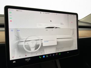 Tesla Model 3 bild 22