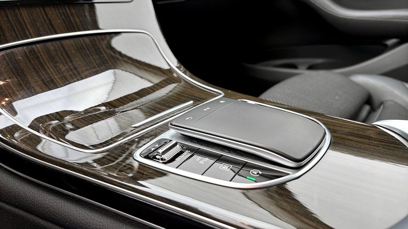 Mercedes GLC200 bild 13