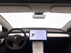 Tesla Model 3 bild 13
