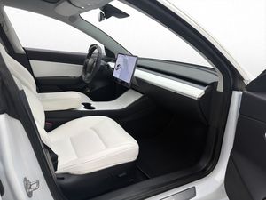 Tesla Model 3 bild 16