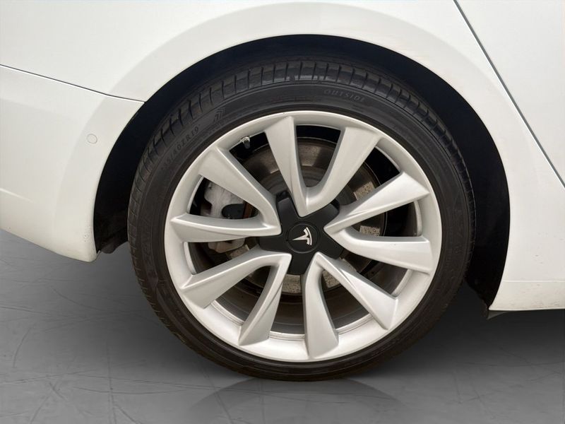 Tesla Model 3 bild 34