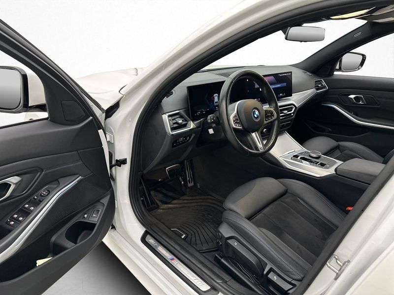 BMW 330 bild 12